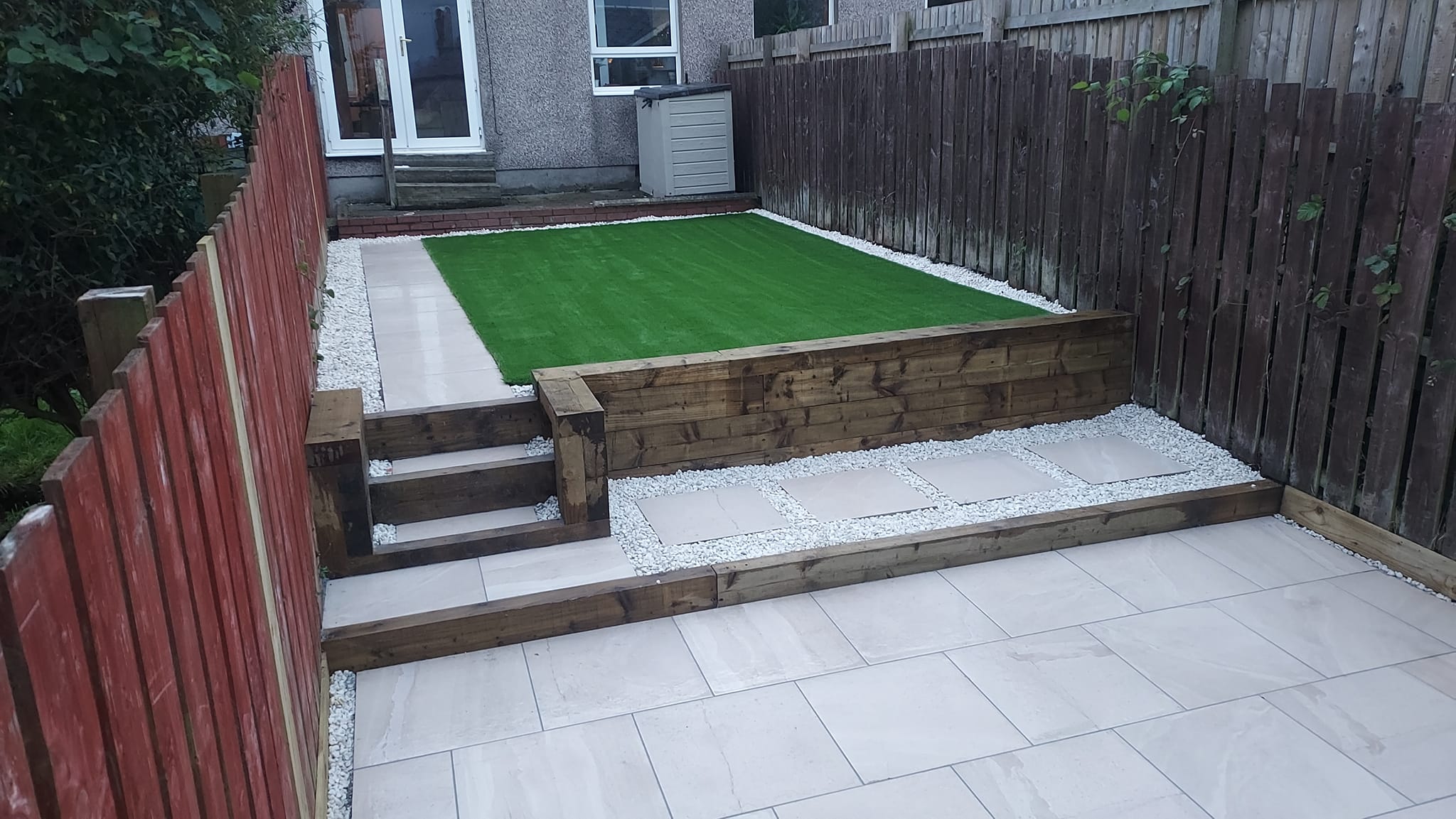 How to Combine Driveway and Garden Design for Small Glasgow Front Gardens