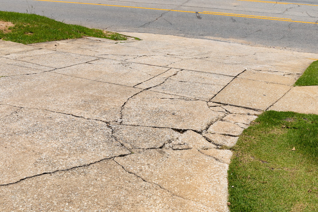 When Should You Replace an Old Driveway?